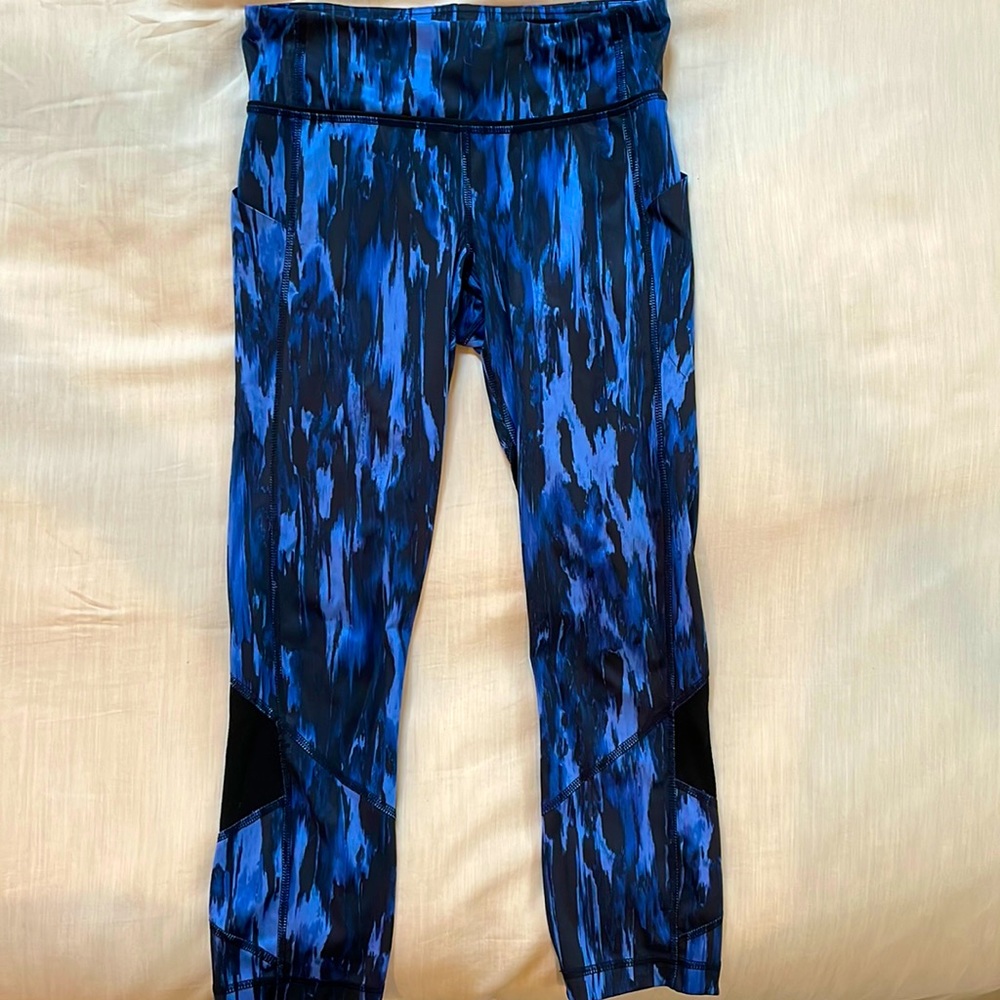 Lululemon size 4 running capris